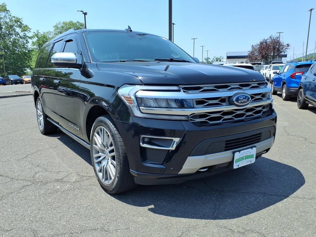 2022 Ford Expedition Max Platinum in Black — front three-quarter view